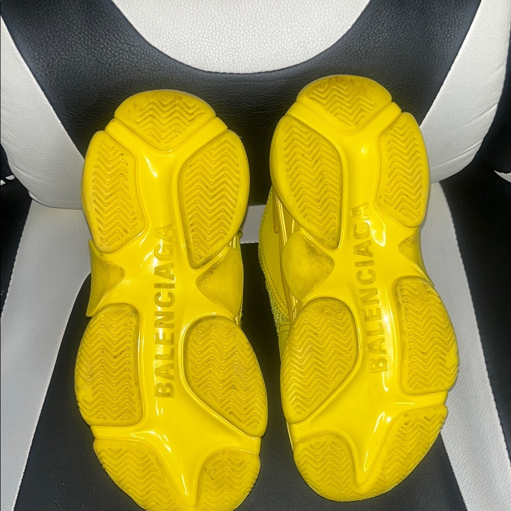 Balenciaga Kids Yellow Sneakers Size 32 US 1 - Picture 14 of 17